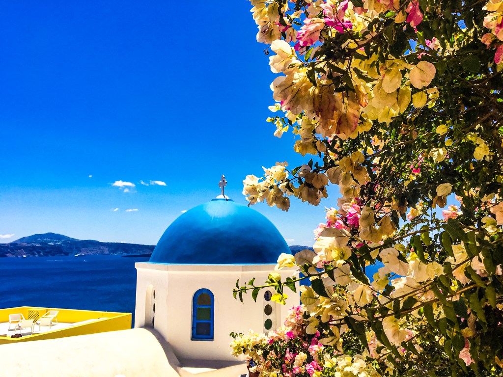 How to Incorporate A Greek Theme into Your&nbsp;Airbnb